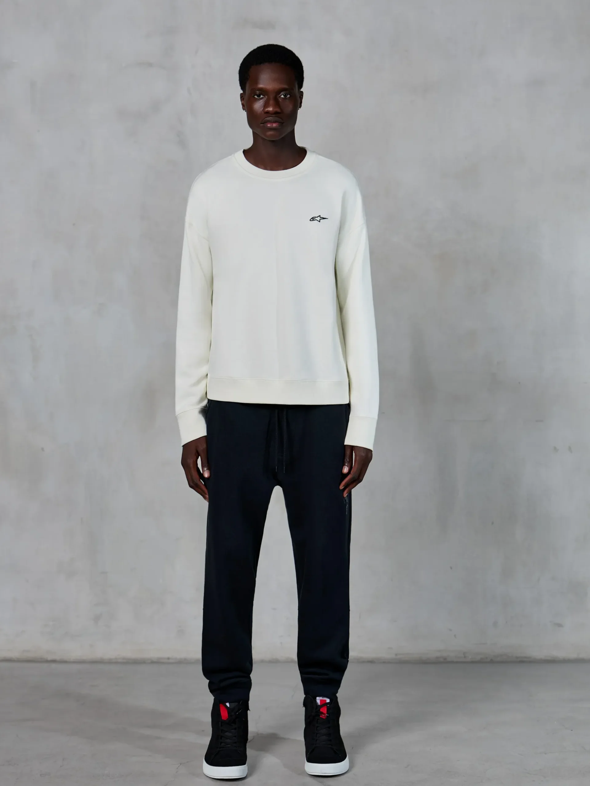 Sweat-Shirt Essentials Ageless