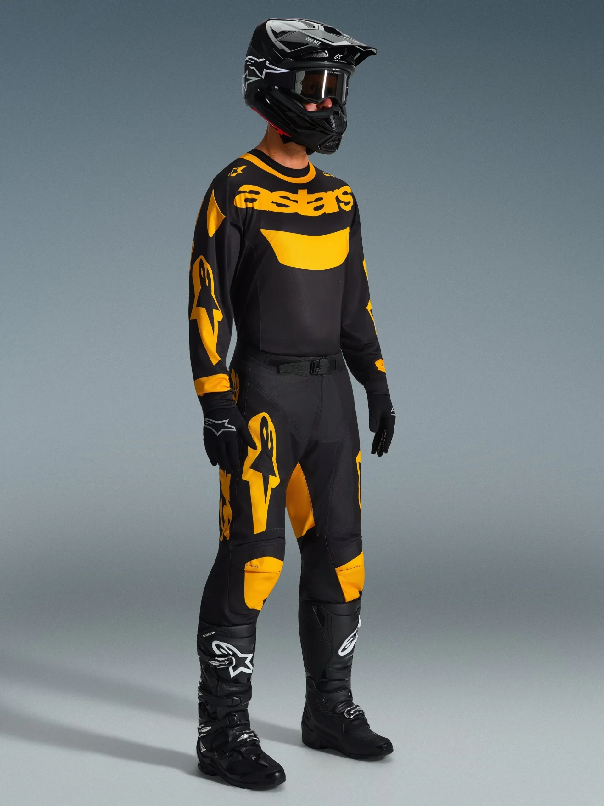 Tenue Complète Racer Riway 2026